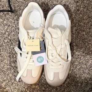 Universal Thread Cream and Black Sneakers
